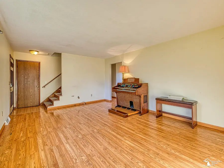 7191 Powlesland AVE, Temperance, MI 48182 - Image #3