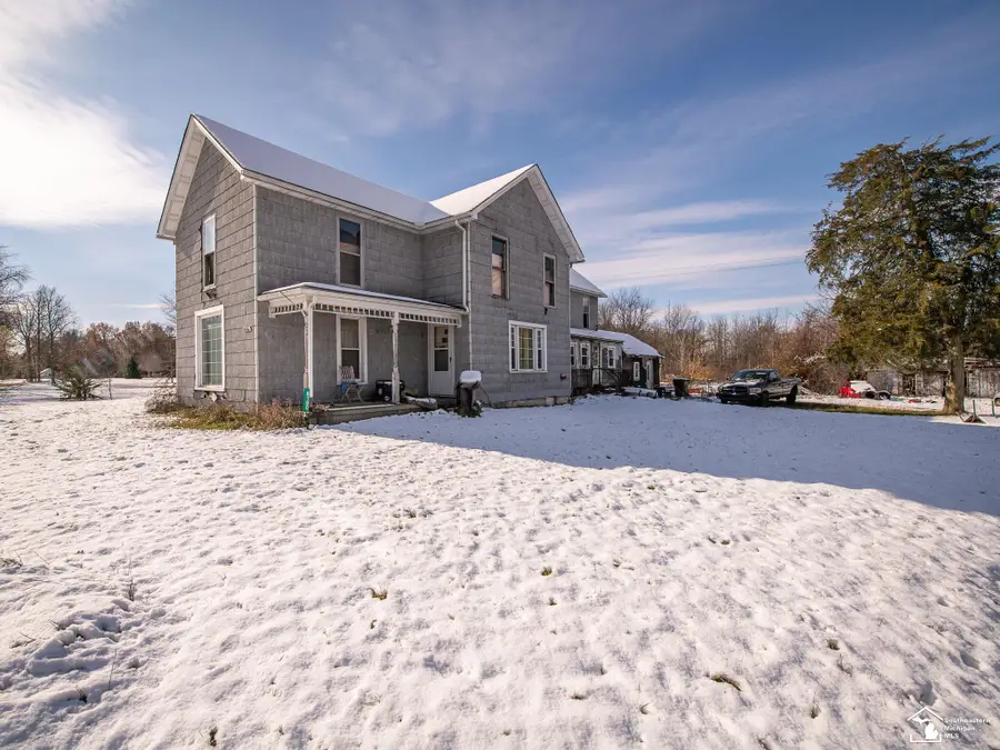 8180 Summerfield RD, Petersburg, MI 49270 - Image #2