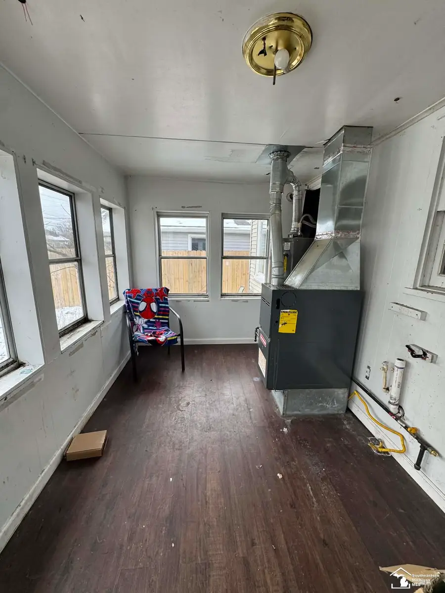 1109 Adams ST, Monroe, MI 48161 - Image #3