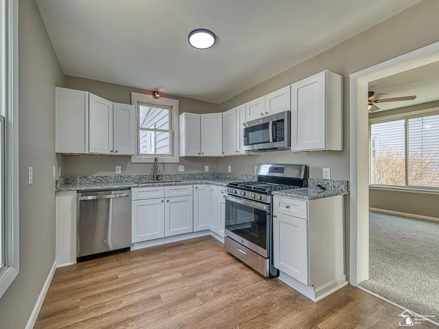 527 E Fifth ST, Monroe, MI 48161 - Image #3