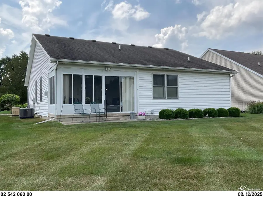 6882 Lexington  PL, Temperance, MI 48182 - Image #2