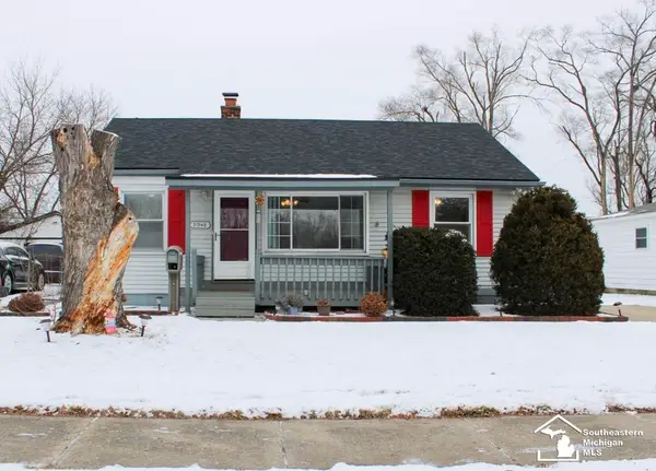 31948 BRIDGE ST, GardenCity, MI 48135