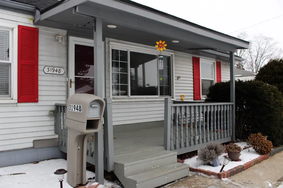 31948 BRIDGE ST, Garden City, MI 48135 - Image #2