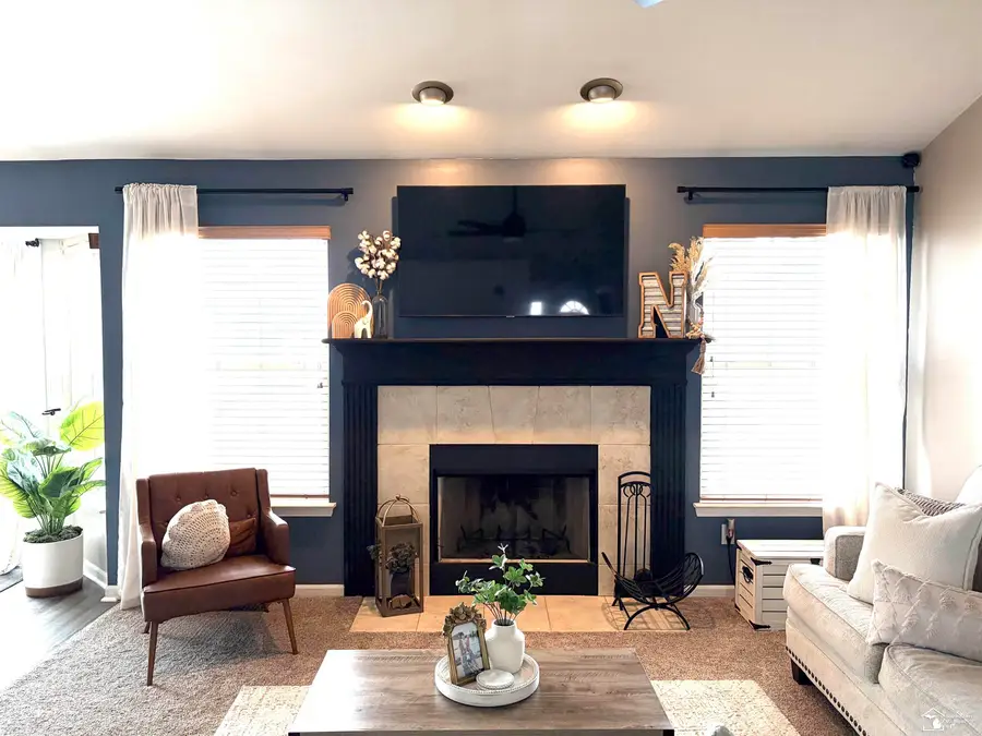 959 Plum Grove DR, Monroe, MI 48161 - Image #3