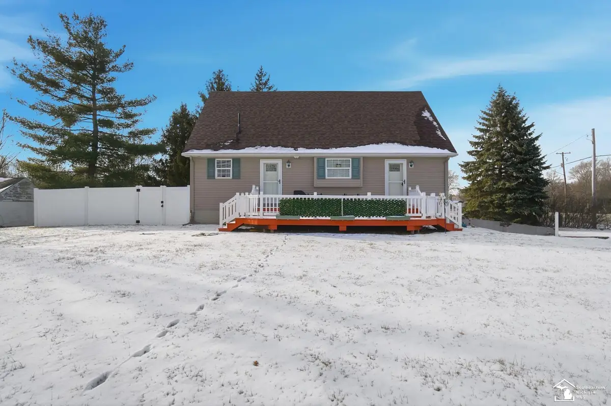 3325 Saint Anthony RD, Temperance, MI 48182 - Image #1