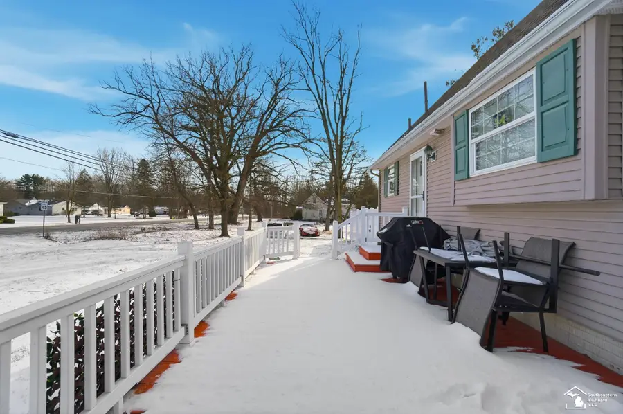 3325 Saint Anthony RD, Temperance, MI 48182 - Image #3