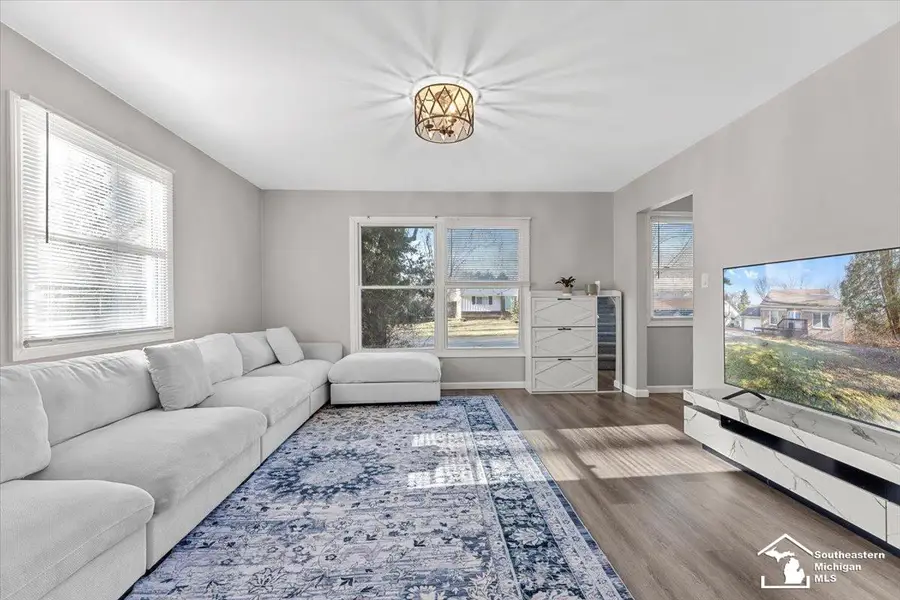 15002 Dixie ST, Redford, MI 48239 - Image #3