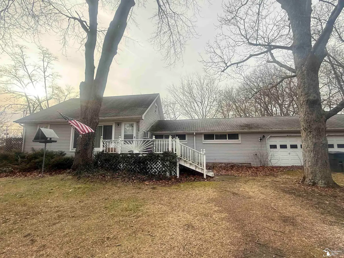 8055 George ST, Lambertville, MI 48144 - Image #1