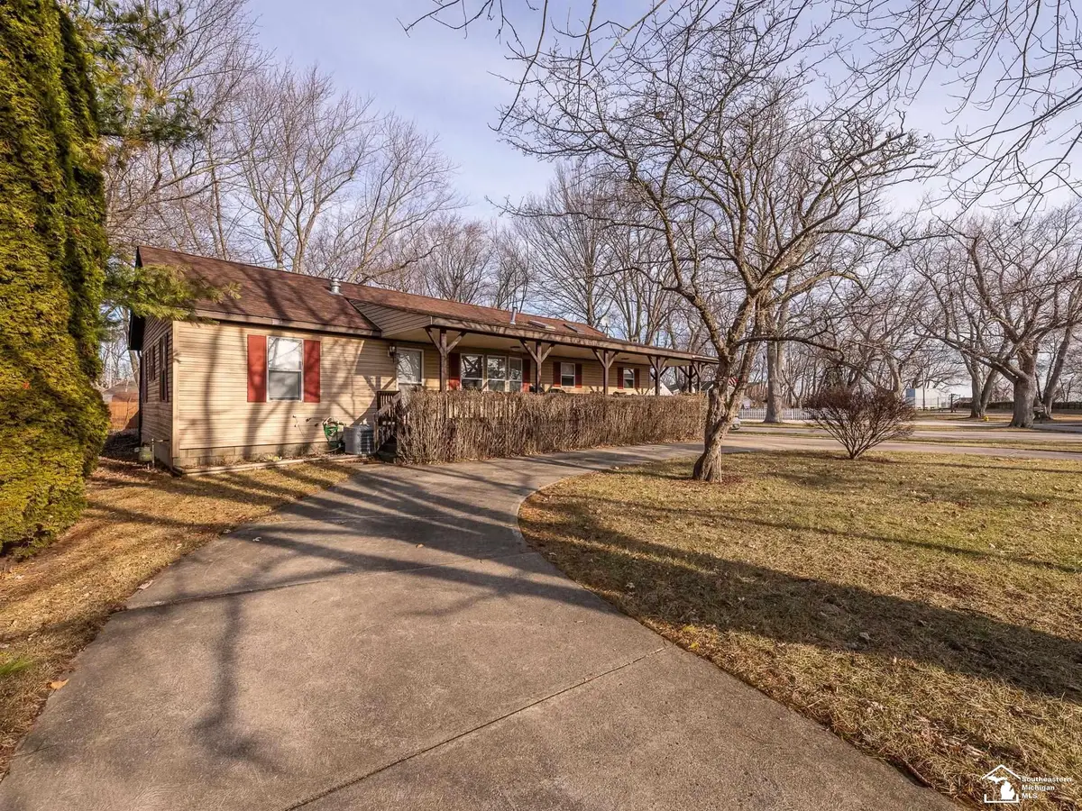 7988 Parkway, Monroe, MI 48161 - Image #1
