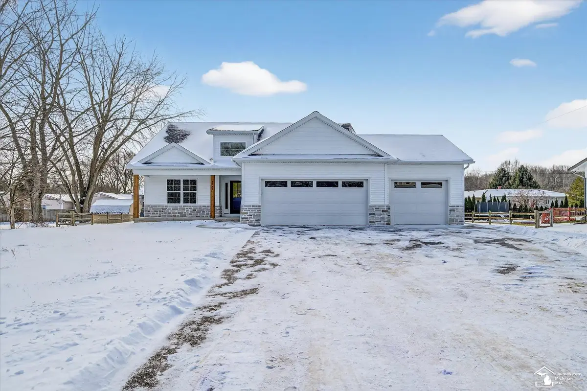 1741 Harmony LN, Temperance, MI 48182 - #1