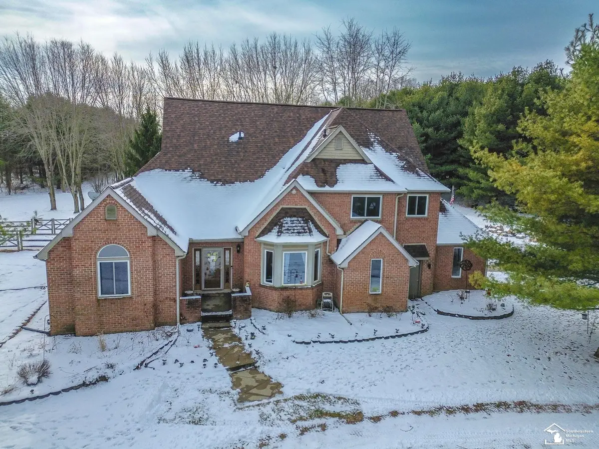 485 W Vienna RD, Temperance, MI 48182 - Image #1