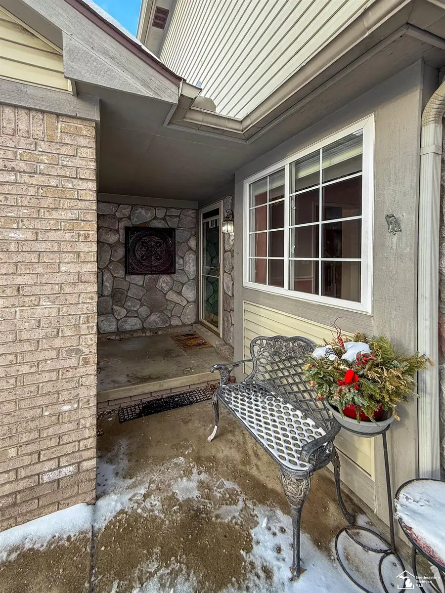 22901 Woodcreek DR, Taylor, MI 48180 - Image #3