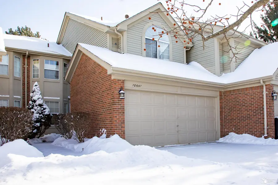 18641 Hilltop LN, Riverview, MI 48193 - Image #2