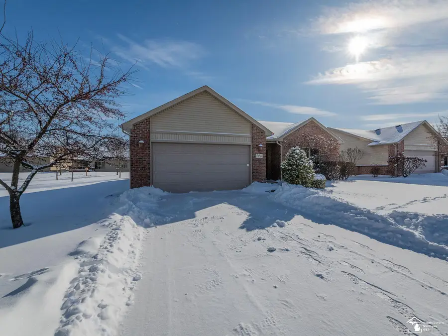 568 Rose Crest BLVD, Monroe, MI 48162 - Image #2