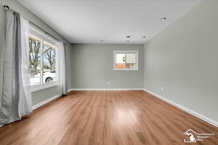 9255 Syracuse ST, Taylor, MI 48180 - #3