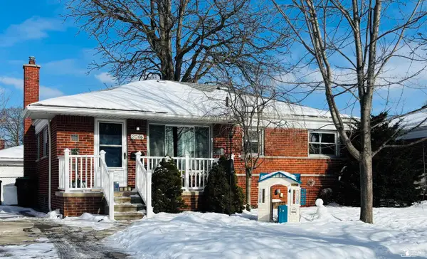 3266 S Margarette CT, Trenton, MI 48183