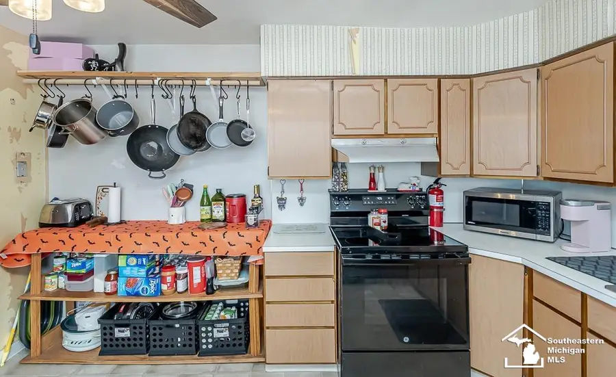 1008 Maple AVE, Monroe, MI 48162 - #3