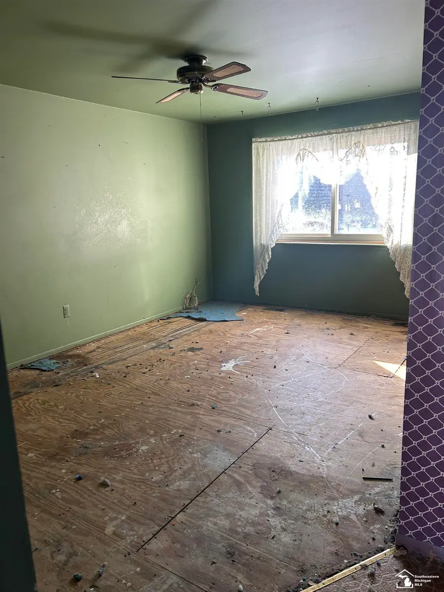 15390 Gulley RD, Taylor, MI 48180 - Image #3