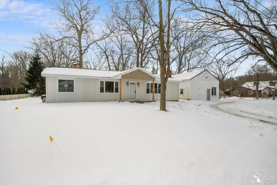 2933 W Dean RD, Lambertville, MI 48144 - Image #2