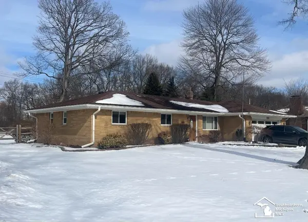 3254 Pleasant DR, Temperance, MI 48182