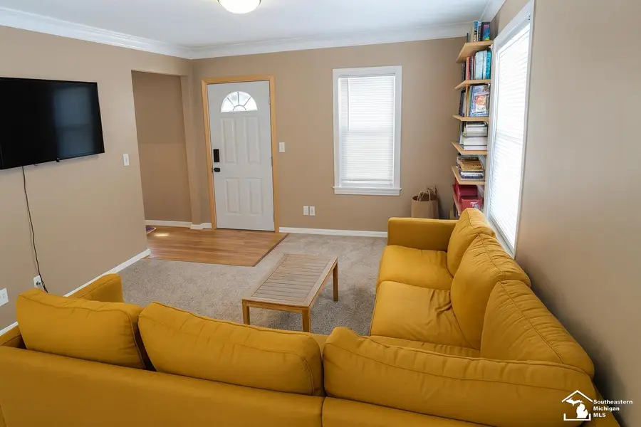 8062 Adler RD, Lambertville, MI 48144 - #2