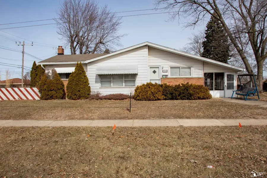 33618 Warren RD, Westland, MI 48185 - #2