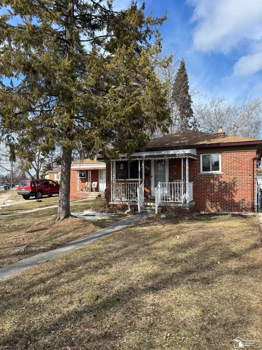 942 Farnham AVE, Lincoln Park, MI 48146 - #3