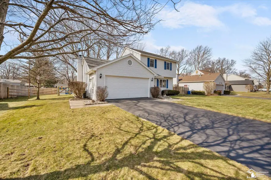 8811 Tamarack RD, Temperance, MI 48182 - #2