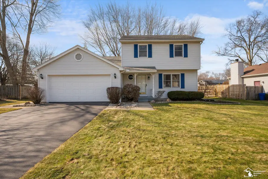 8811 Tamarack RD, Temperance, MI 48182 - #3