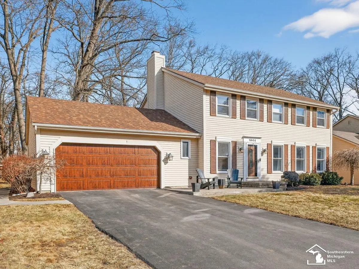 1944 Stoneybrook LN, Temperance, MI 48182 - #1