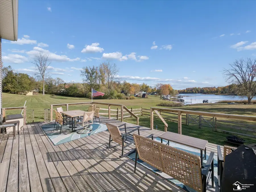 7302 N Lakeview DR, Hillsdale, MI 49242 - #3