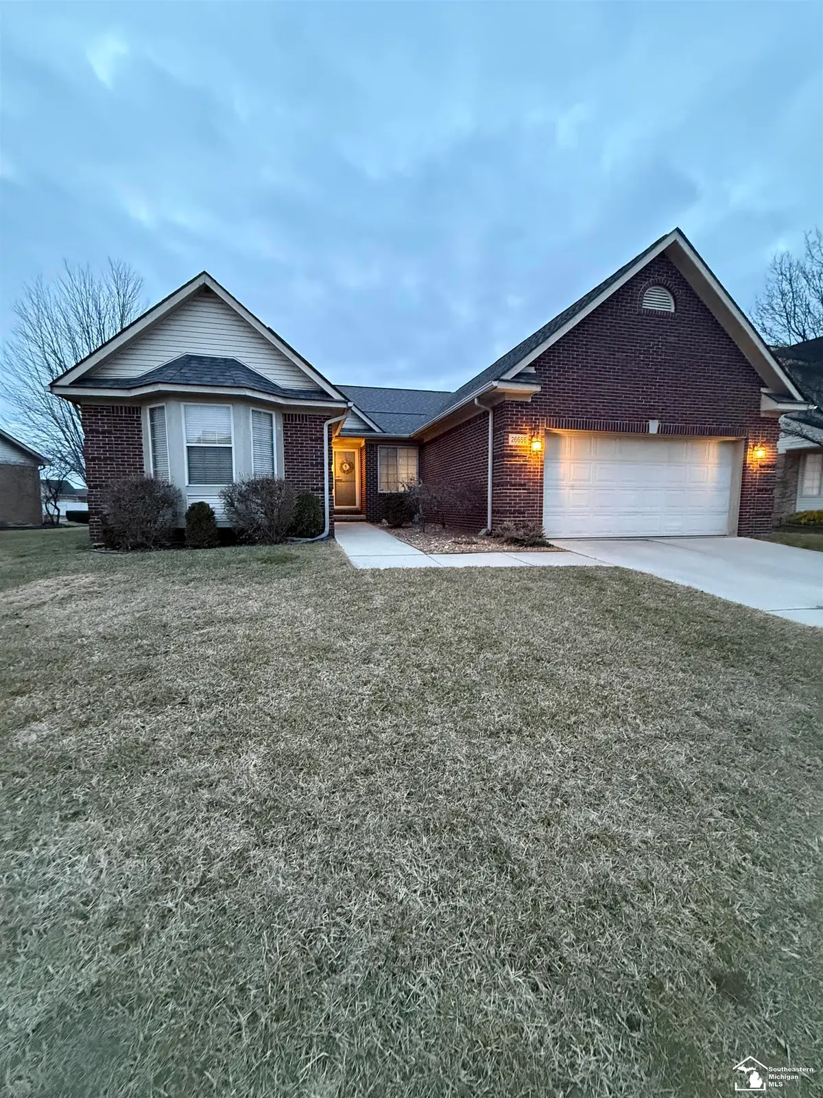 26656 Winslow DR, Flat Rock, MI 48134 - #1