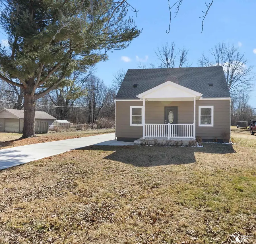 533 Center ST, Carleton, MI 48117 - #2