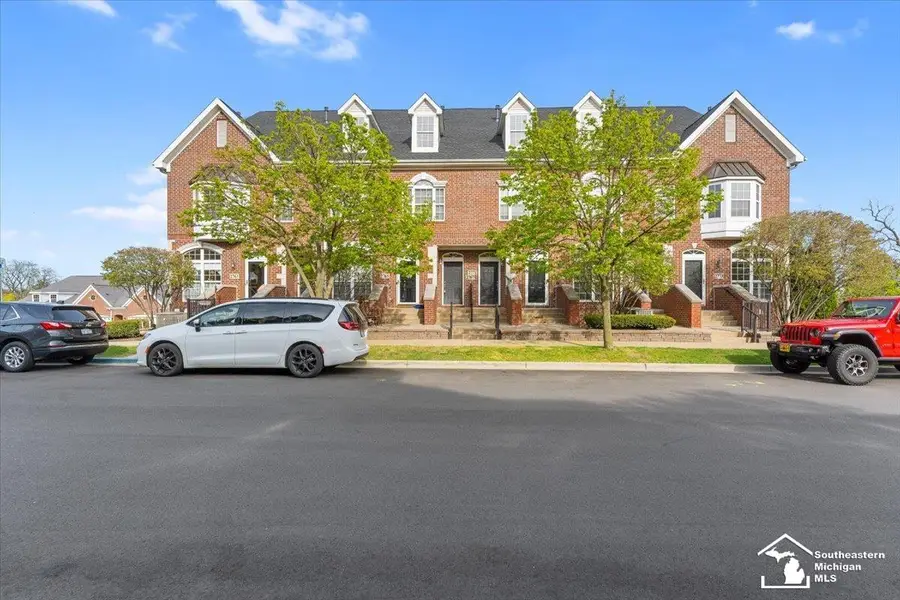 2767 Riverside DR, Trenton, MI 48173 - #2