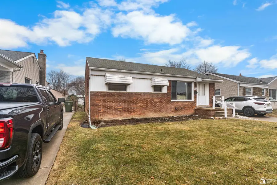 15110 Drake ST, Southgate, MI 48195 - #2