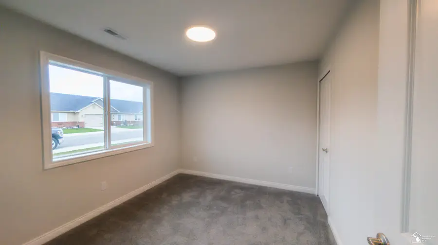 5203 Volterra DR, Monroe, MI 48161 - #3