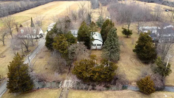 5489 Carleton Rockwood RD, SouthRockwood, MI 48179