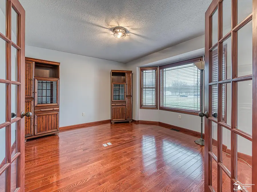 3350 Swartz RD, La Salle, MI 48145 - #3