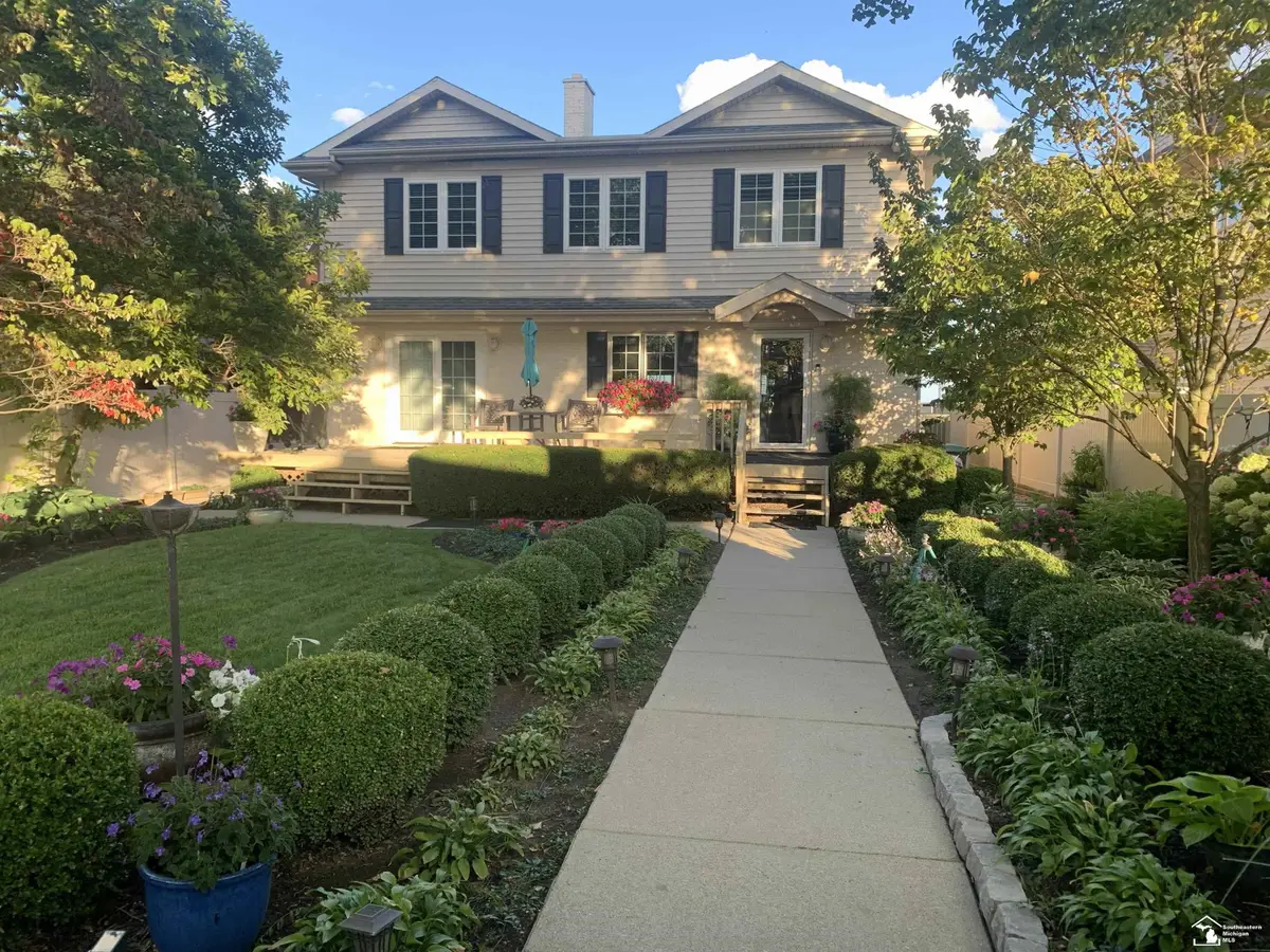 12710 N Lakeshore DR, La Salle, MI 48145 - #1