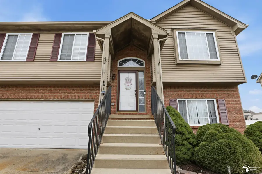 9058 Rockhill LN, Newport, MI 48166 - #3