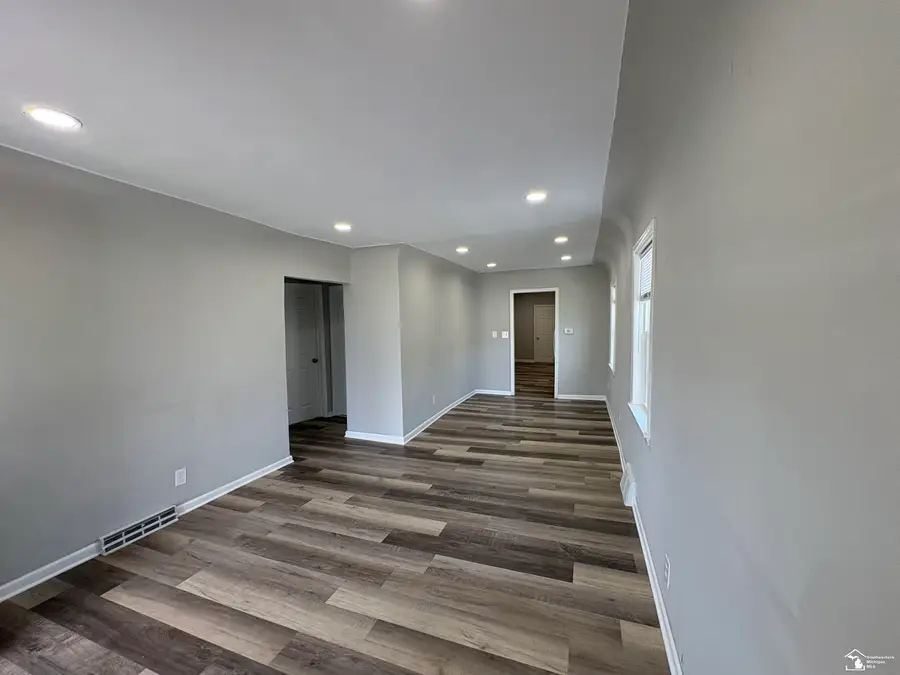 13910 Couwlier AVE, Warren, MI 48089 - #2
