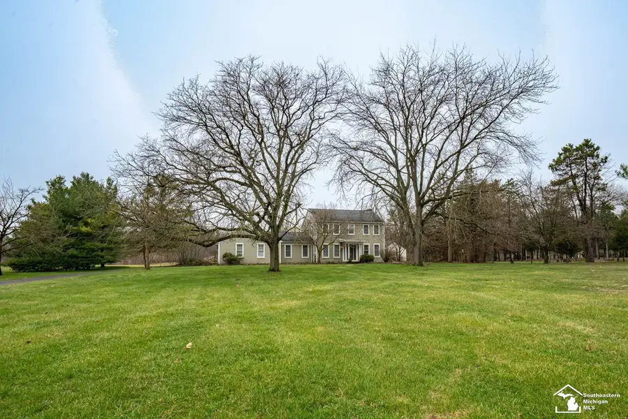 11763 Grafton RD, Carleton, MI 48117 - #2