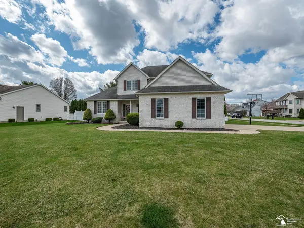 2906 W Country, Monroe, MI 48162