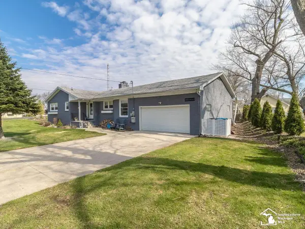 6368 Avenue D AVE, LaSalle, MI 48145