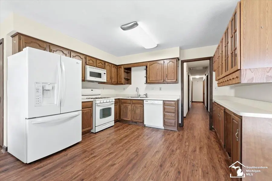 348 Bellers CT, Ypsilanti, MI 48198 - #3