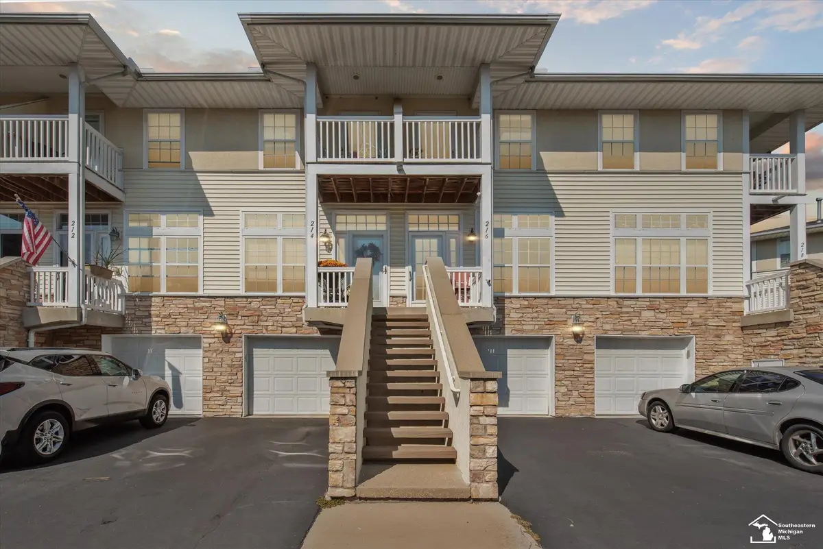 216 Beachwalk TRL, Luna Pier, MI 48157 - #1