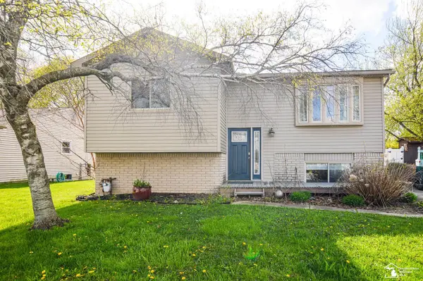 8675 Lillian DR, Newport, MI 48166