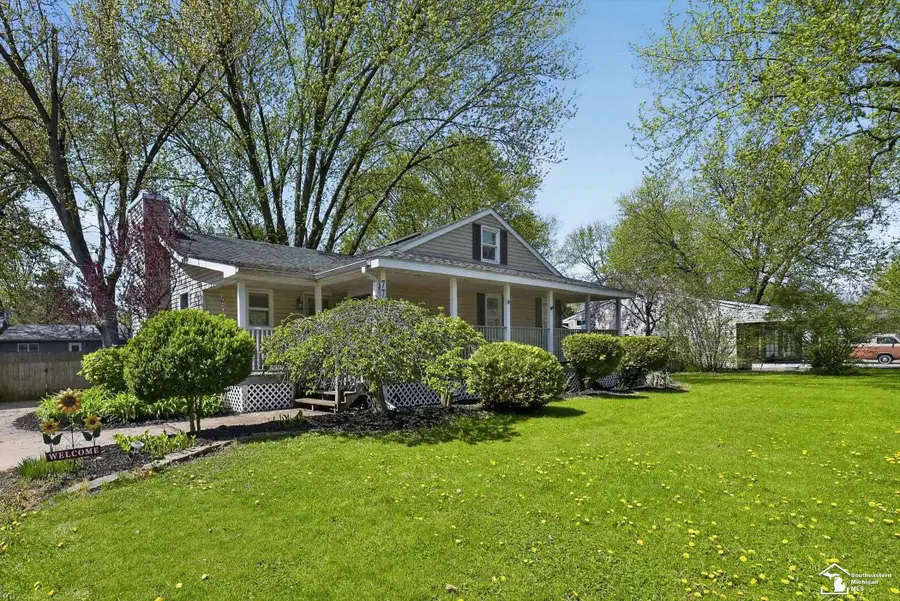 7795 Glenfield DR, Monroe, MI 48161 - #2