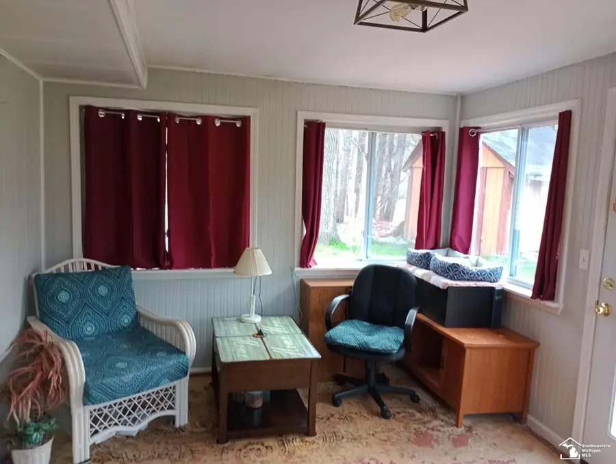103 Marigold LN, Houghton Lake, MI 48629 - #2