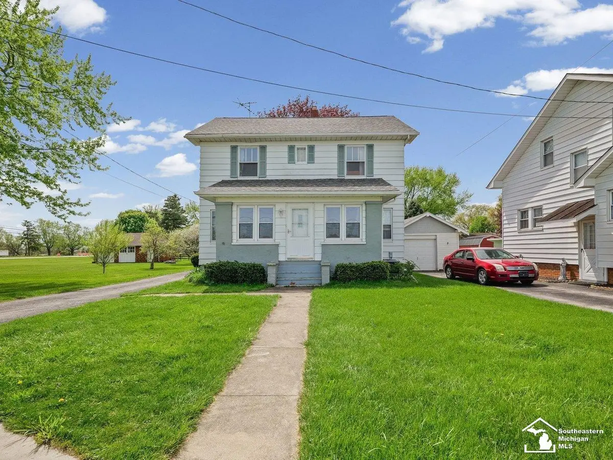 2361 Manhattan ST, Erie, MI 48133 - #1